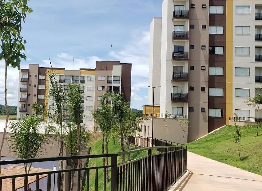 Flat No Praias Do Lago Eco Resort - Hotferias 카우다스노바스 5*,