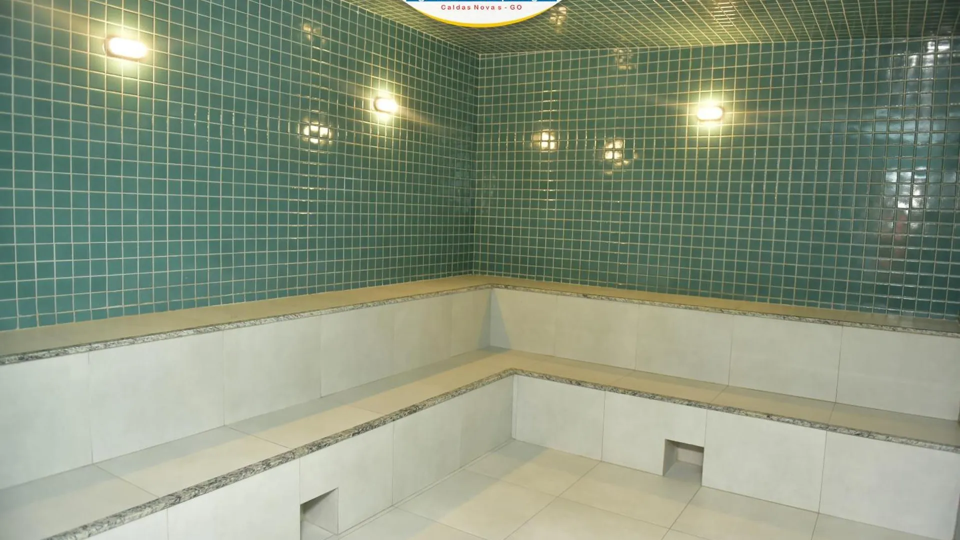 Flat No Praias Do Lago Eco Resort - Hotferias 카우다스노바스