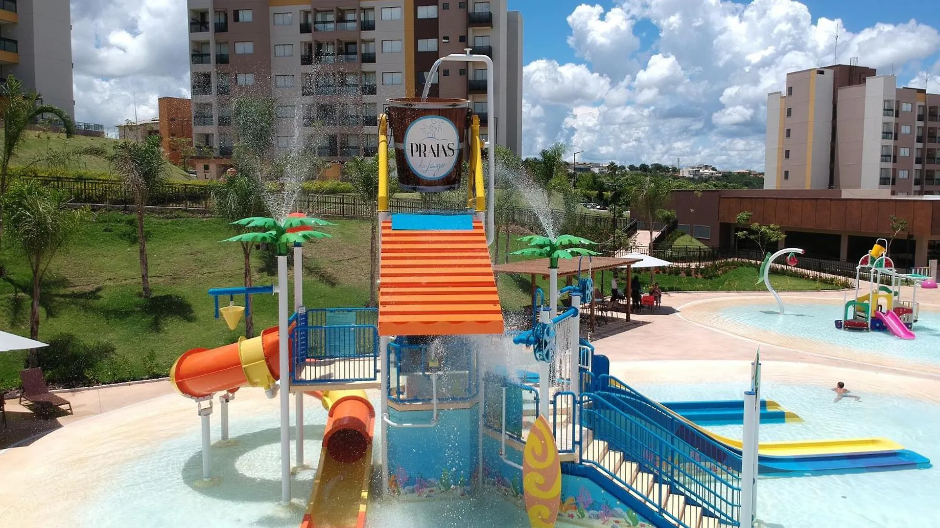 Flat No Praias Do Lago Eco Resort - Hotferias 카우다스노바스 아파트호텔