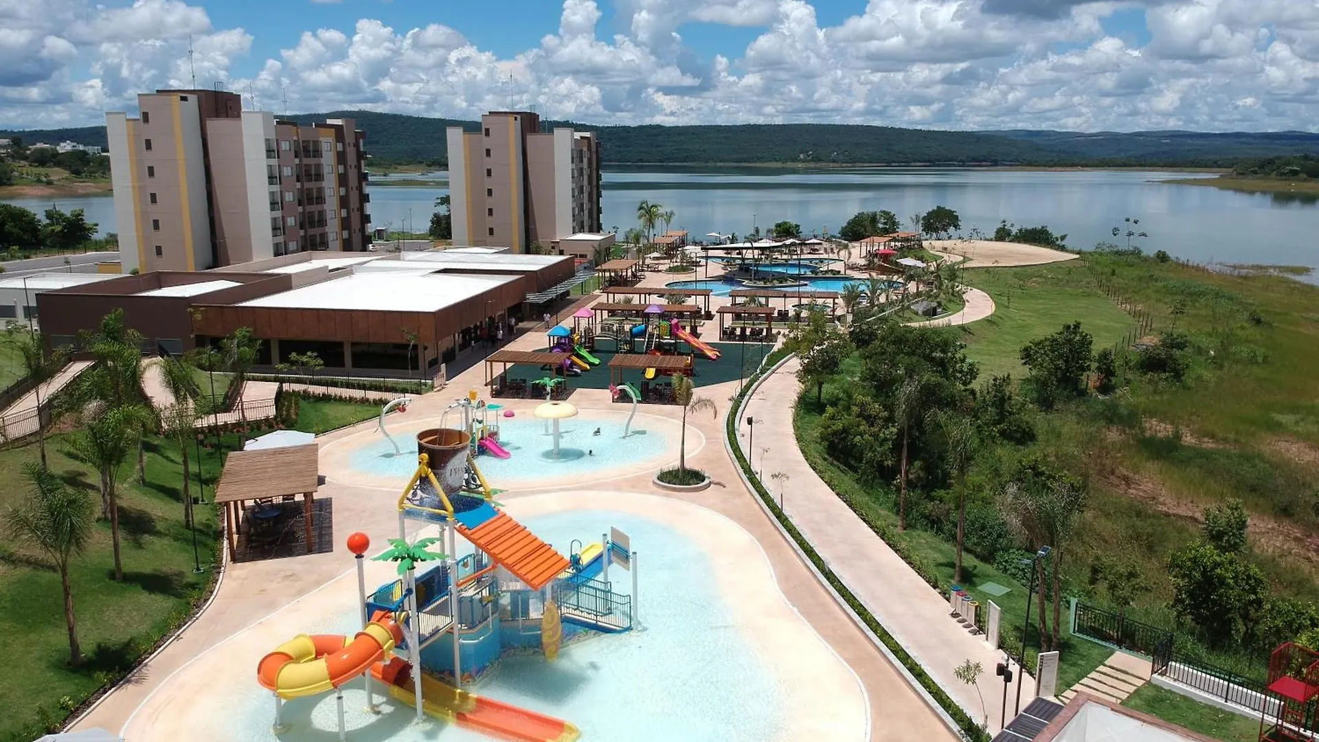 아파트호텔 Flat No Praias Do Lago Eco Resort - Hotferias 카우다스노바스